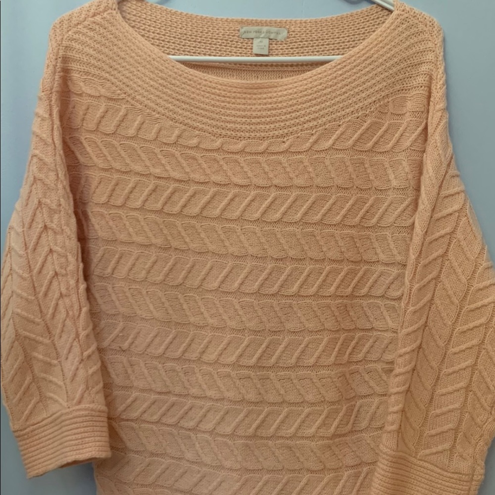 Sweater xs New York and company